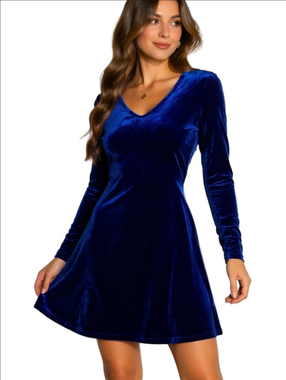 Vintage Designed for Dillard's by Roberta Royal Blue Velvet Long Sleeve…